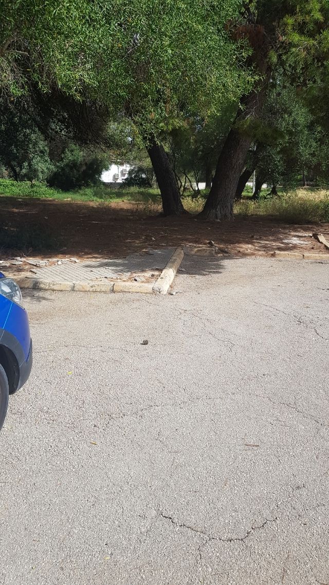 Solar de 600 metros haciendo esquina y calle sin salida