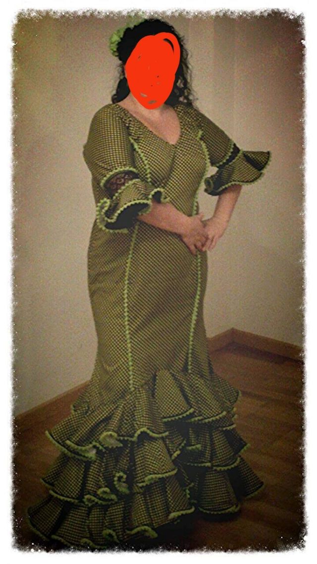 vestido sevillanas