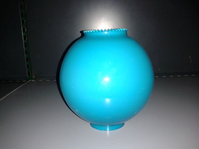 TULIPA NUEVA DE OPALINA