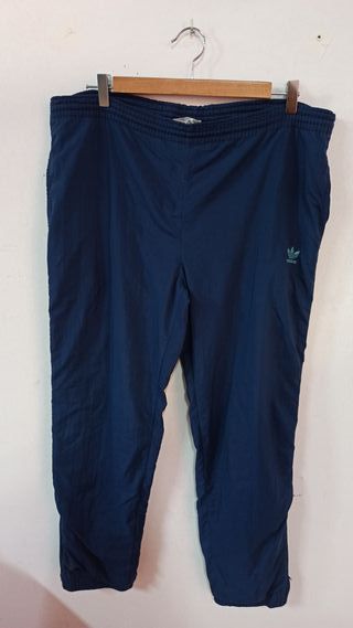 Chandal Adidas vintage de segunda mano en WALLAPOP