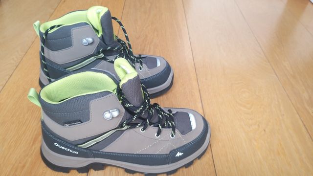 Bota montaña waterproof para niño/a.