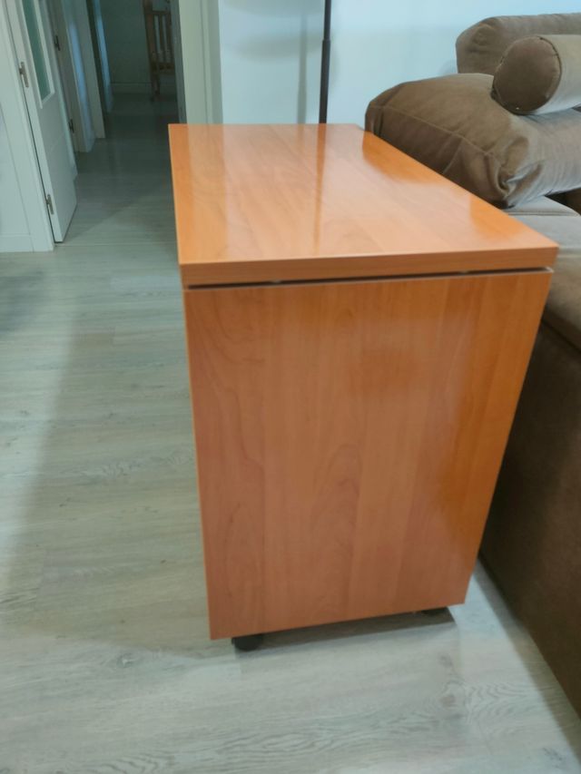 Escritorio para ordenador color cerezo