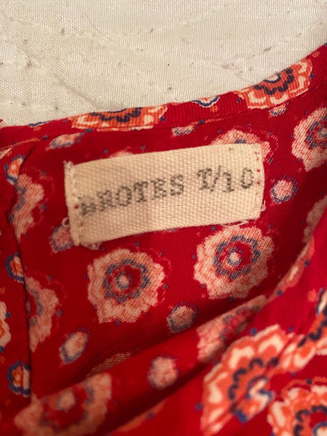 Vestido marca Brotes , talla 9-10