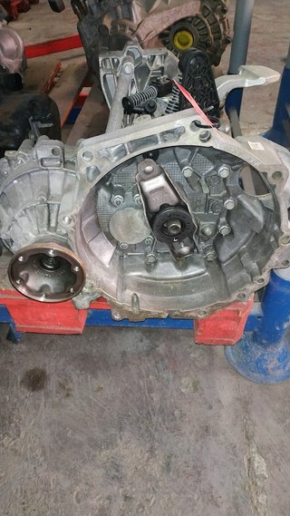 CAJA CAMBIO SKODA KAMIQ 1.6TDI 6V