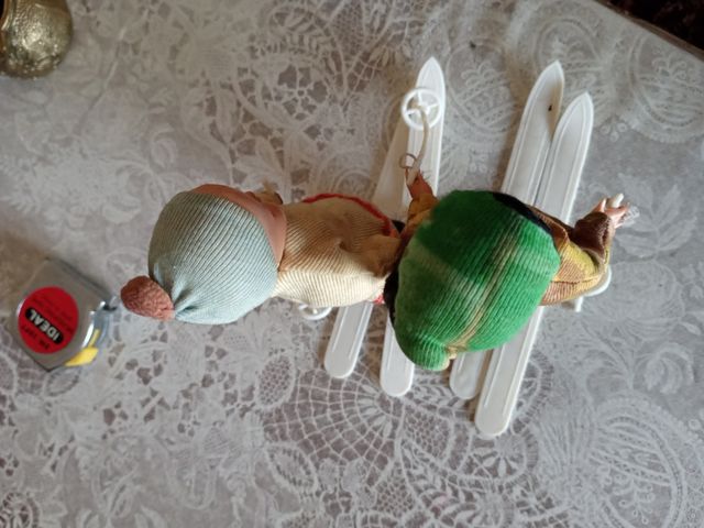 Muñecas esquiadoras