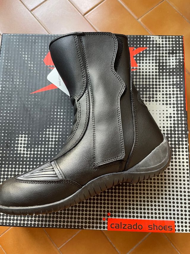Botas UNIK moto nuevas Talla 38