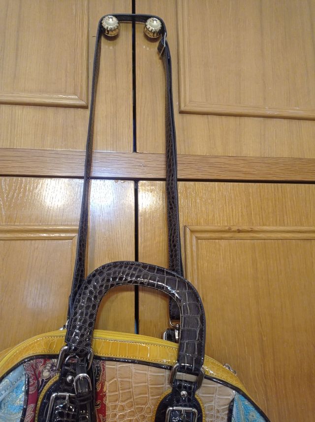 magnífico bolso de gran colorido