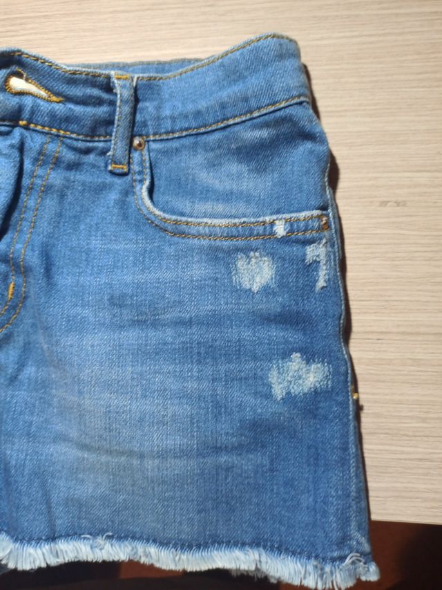 Pantalón vaquero Corto Zara talla 34