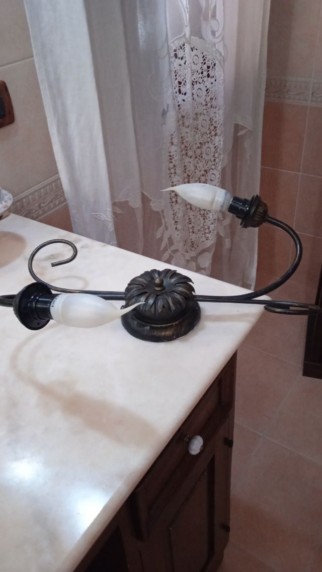 lampadario in ferro battuto