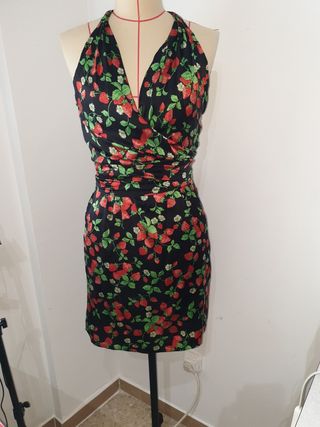 Vestido de fiesta de segunda mano por 35 EUR en Santa Coloma de Gramenet en  WALLAPOP