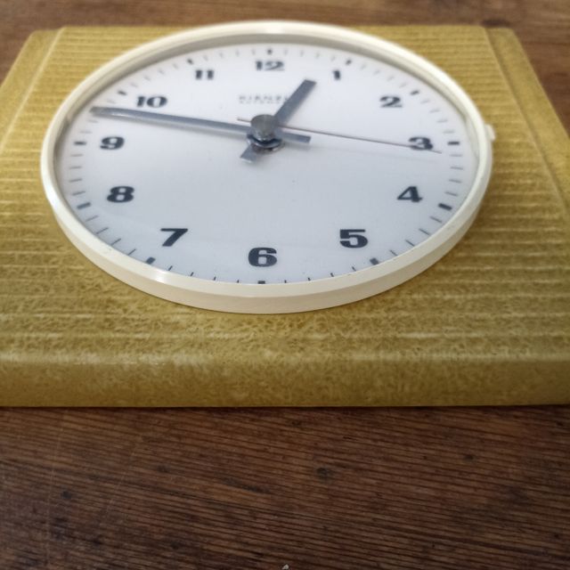 Reloj alemán de pared Kienzle años 70