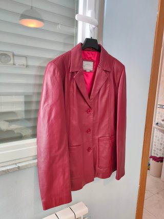 Cazadora cuero de segunda mano en WALLAPOP