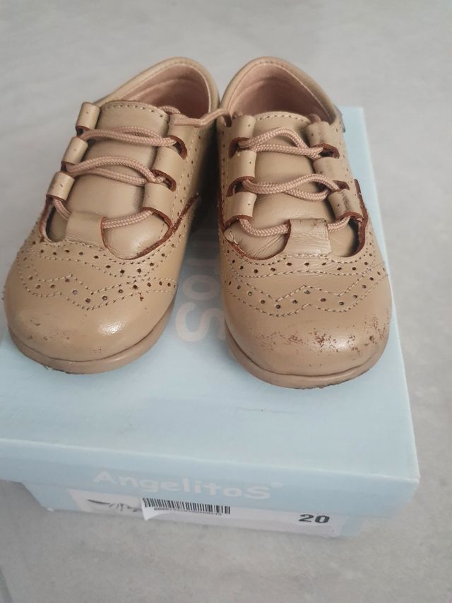 Zapatos bubble charol niña talla 25 camel 15cm