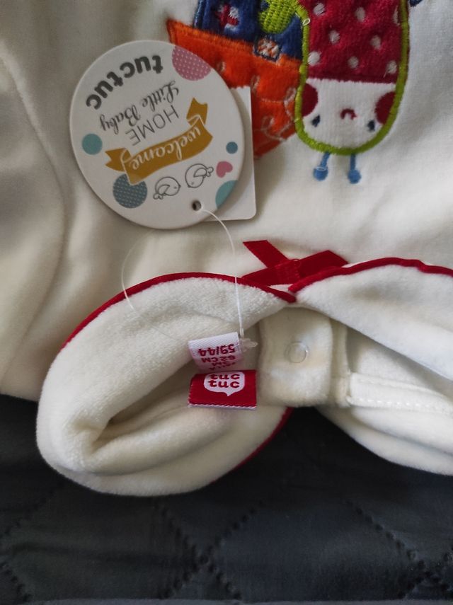 marca tu tuc nuevo con su caja