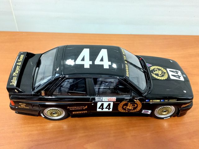 BMW M3 E30 Bathurst 1:18 Minichamps