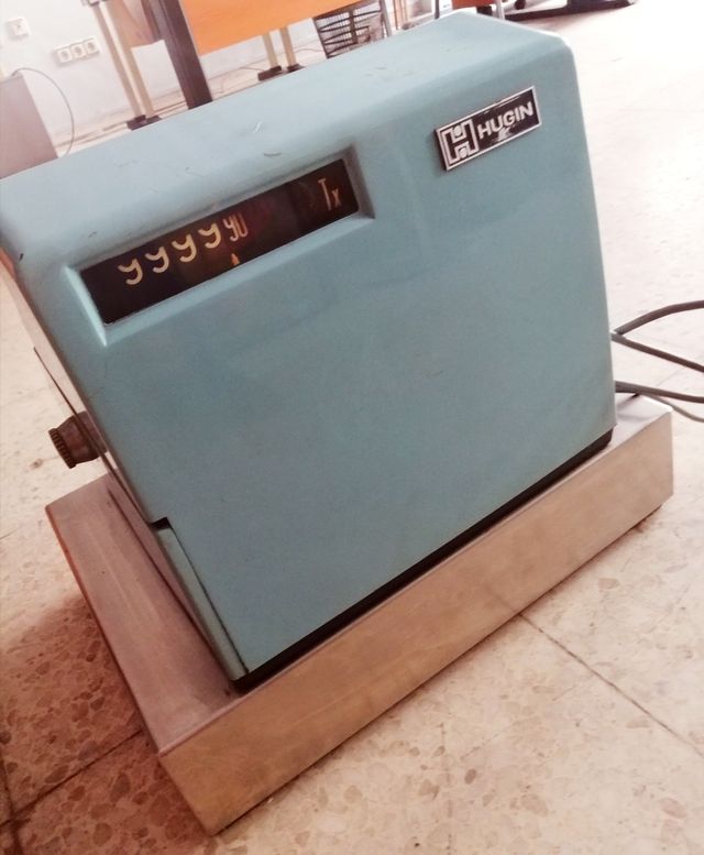 Caja registradora antigua