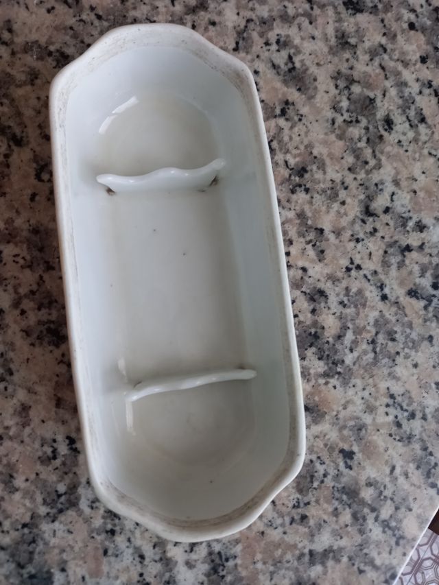 portaspazzolini antico in ceramica