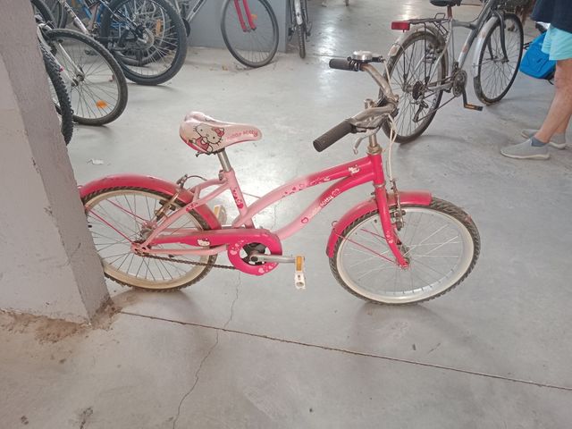 bicicleta hello kitty