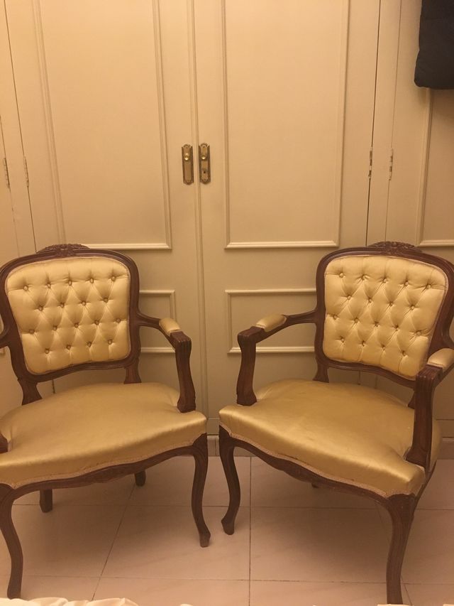 4 SILLONCITOS ISABELINOS 