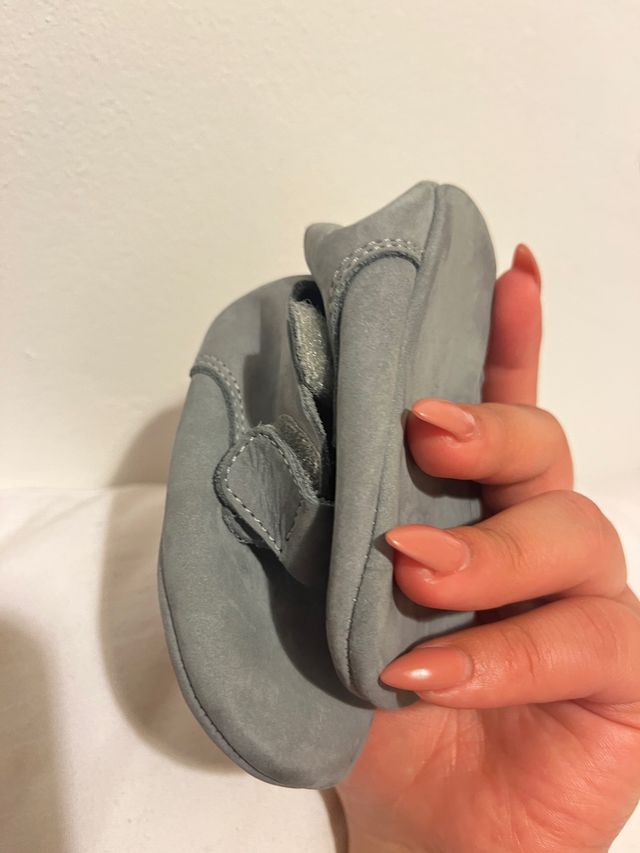 zapatos mini zara 17 a 18 meses (muy suaves)