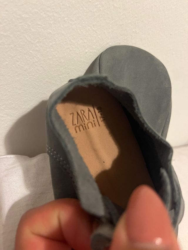 zapatos mini zara 17 a 18 meses (muy suaves)