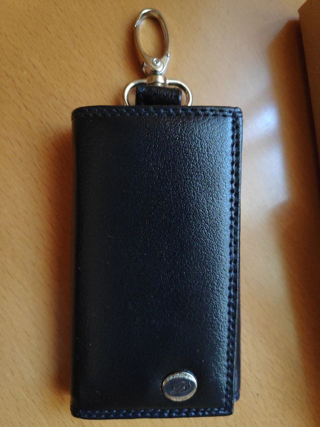 Llavero de cuero negro