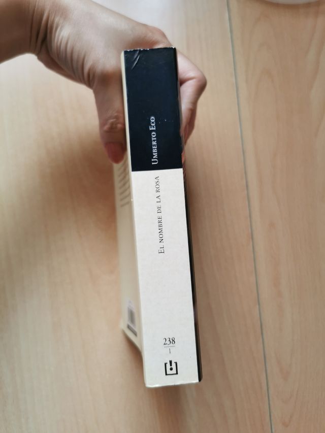 el nombre de la rosa de Umberto Eco