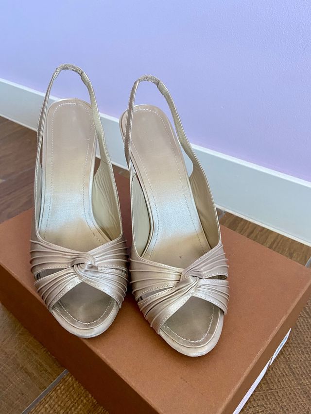 Zapatos Peep Toe destalonados boda