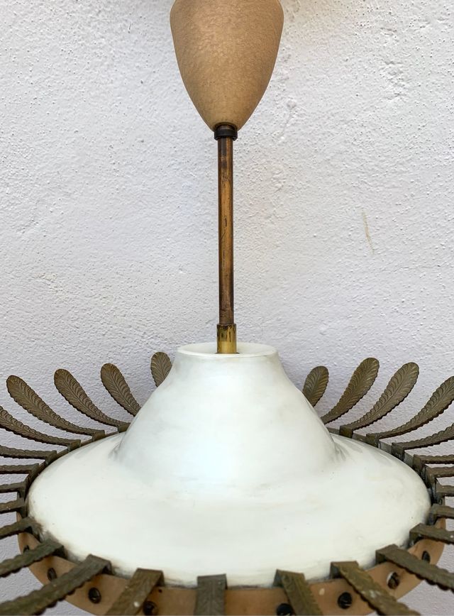LAMPADA DA SOFFITTO SUN. METÀ SECOLO