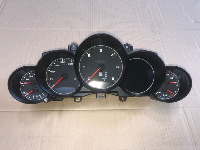 Cuadro Instrumentos Porsche Cayenne 3.0d 92A