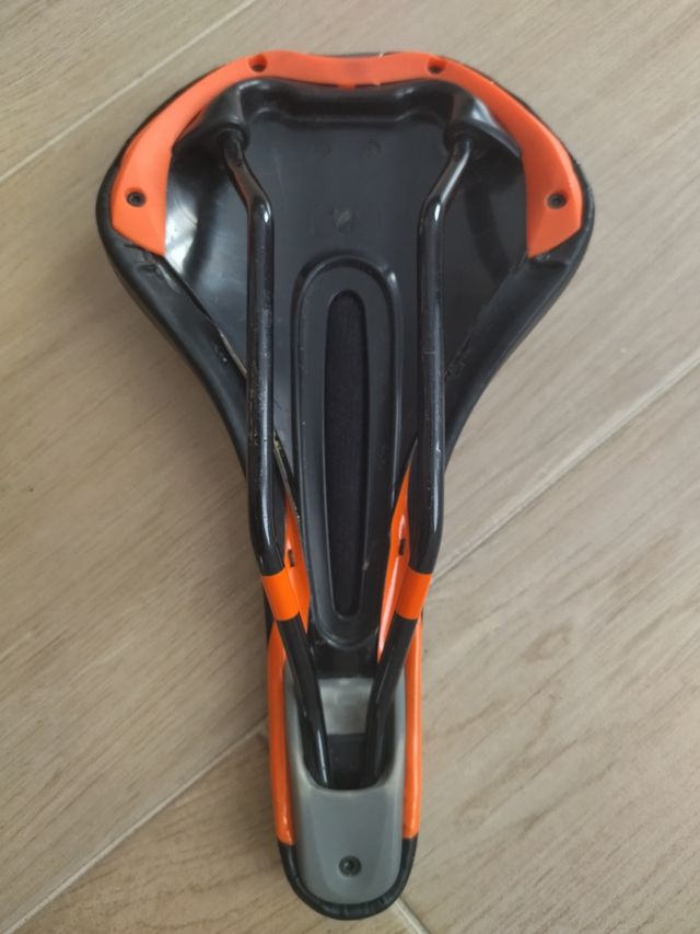 SILLÍN FELT. Largo 270 / Ancho 140