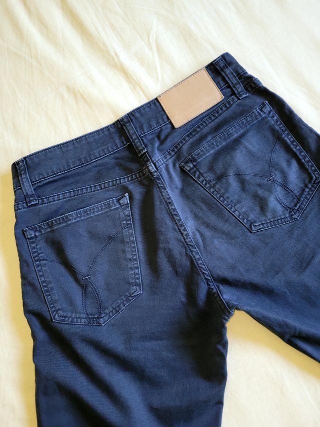 Pantalon Vaquero CALVIN KLEIN JEANS. Talla 28.