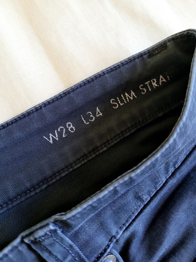 Pantalon Vaquero CALVIN KLEIN JEANS. Talla 28.
