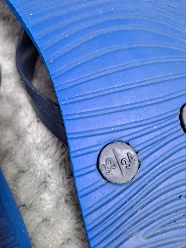 Chanclas Decathlon (talla 33/34)