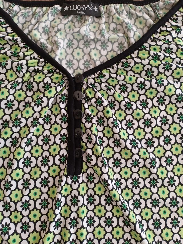 Camiseta verde y negro talla S. Nueva sin estrenar