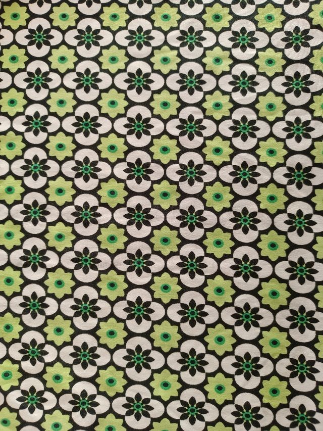 Camiseta verde y negro talla S. Nueva sin estrenar