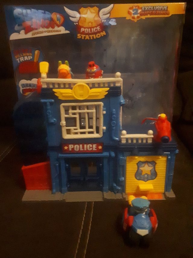 Comisaría de Policía.