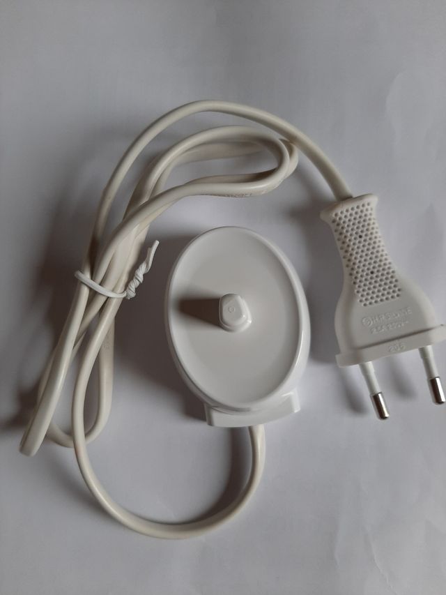 Alimentatore spazzolino Braun