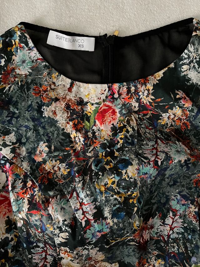 Vestido talla XS de Blanco con volantes fiesta