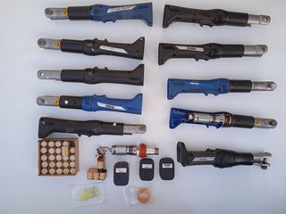 ARREGLO DE MAQUINAS PRENSA MULTICAPA