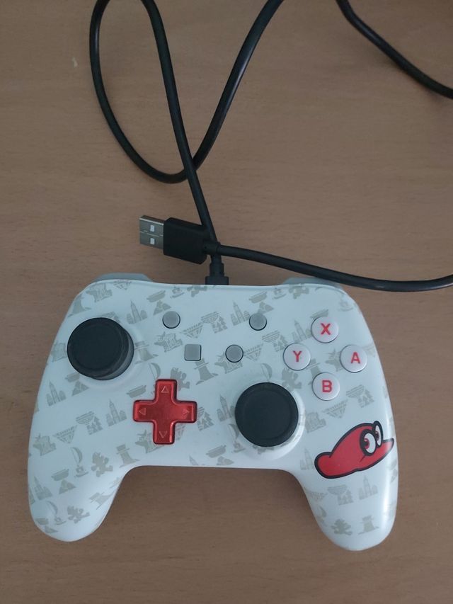 Mando Nintendo SWITCH con cable