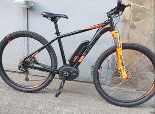 Bicicleta eléctrica Cube de segunda mano en WALLAPOP