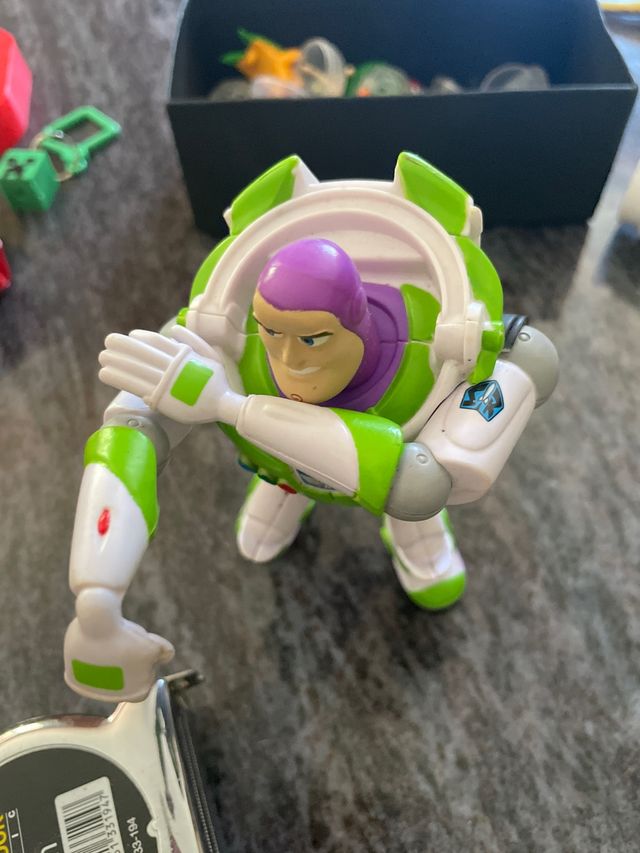 Buzz lightyear