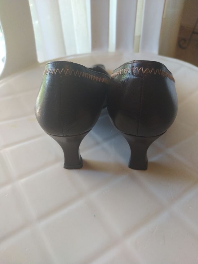 Zapatos salón señora N° 34