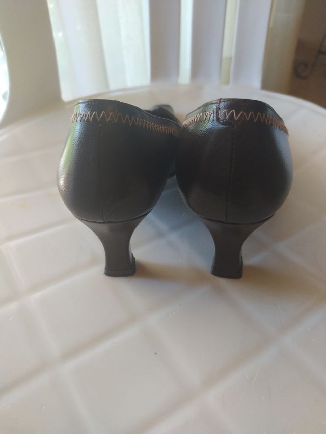 Zapatos salón señora N° 34
