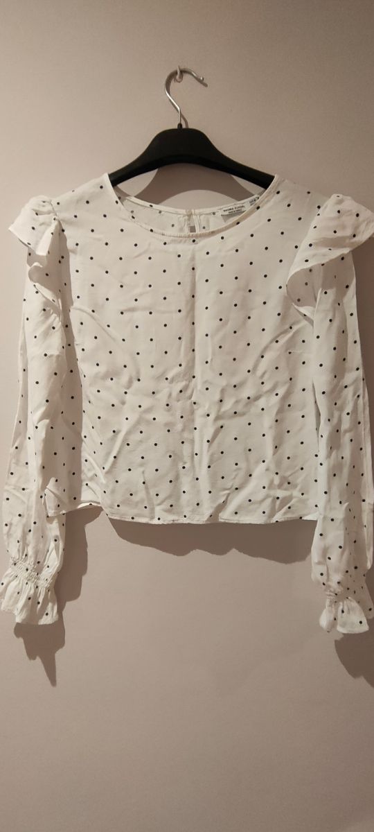 Blusa lunares Bershka talla M