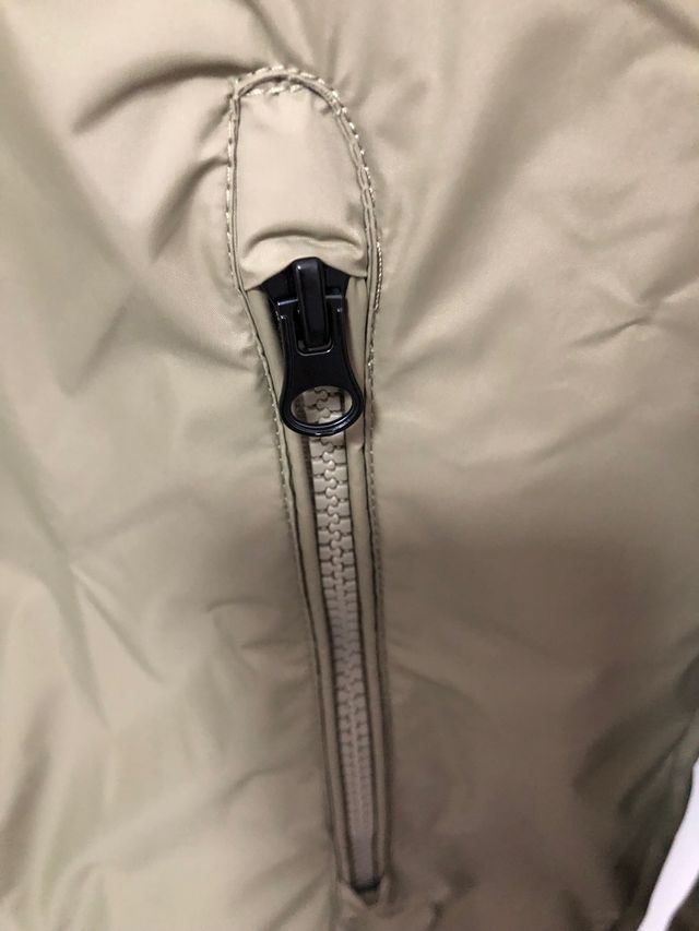 Cortavientos con capucha North Sails a estrenar.