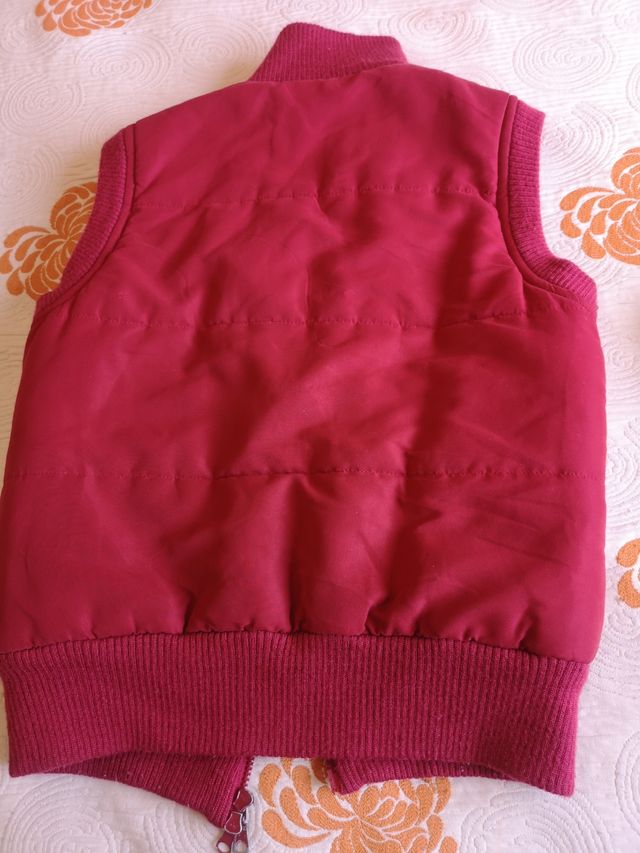 Chaleco rojo. Talla S