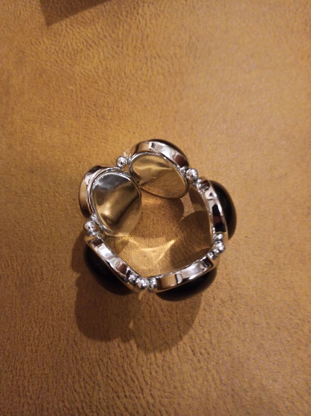 Bonita pulsera plateada nueva x 1€