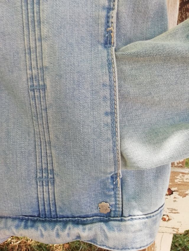 chaqueta vaquera niña. Brotes. 14.